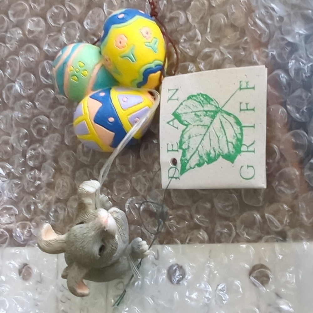 Charming tails Easter parade ornaments. Vitam number 89615